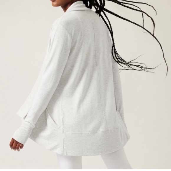 Athleta Pranayama Wrap - Picture 2 of 7